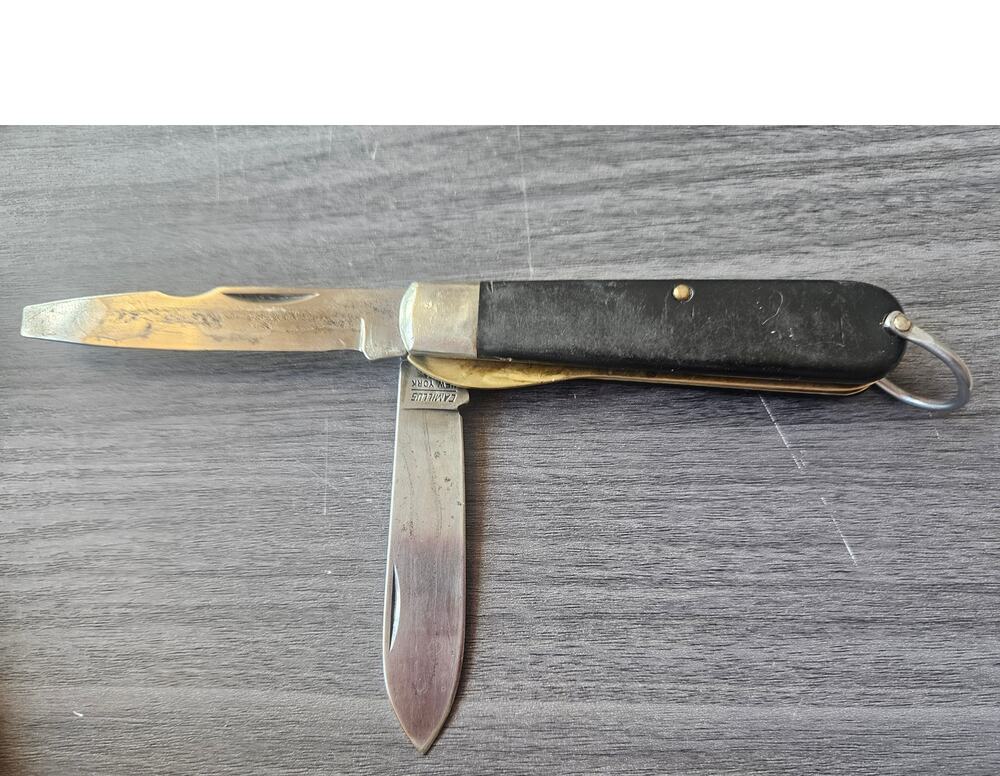Vintage Camillus electrician's knife later 1970s into the 1980s.